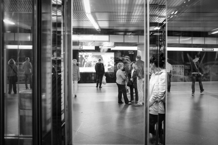 lift in U-bahn - view through the glass windows at the platform