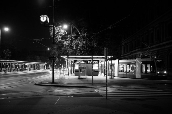 Hot dog, tram station - view from the distance.