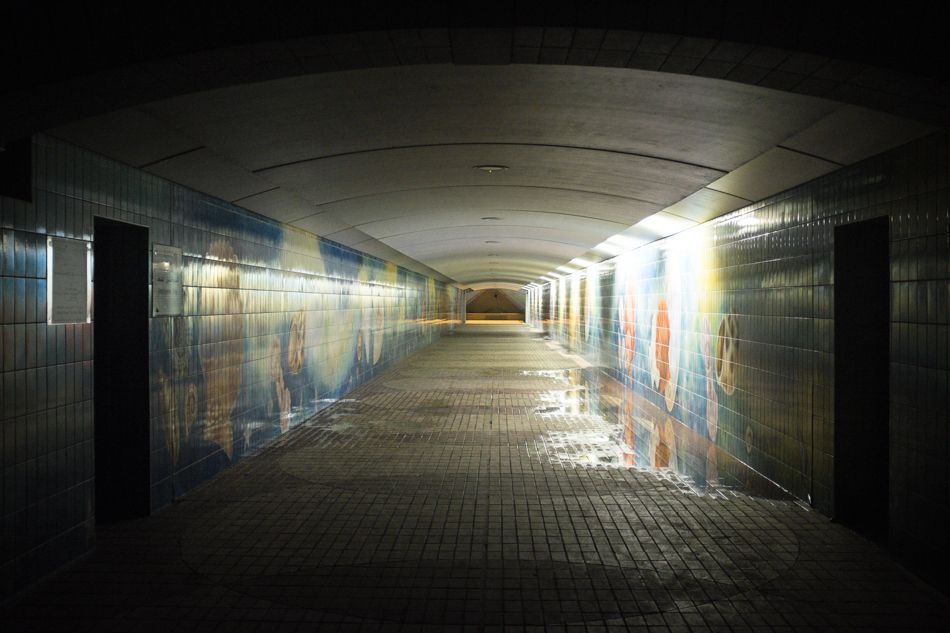 Tunnel under the Corniche St to the boulevard 