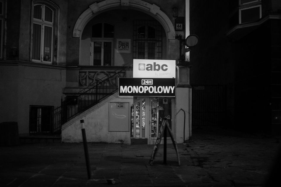 24h monopolowy - I wonder whether it will be still open during new year