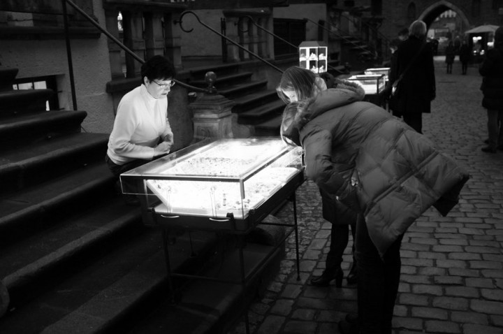 looking at the amber jewellery at the Mariacka Street 