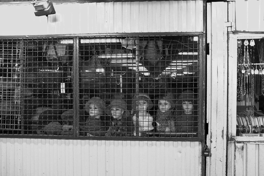 Photos forbidden ! Private area.